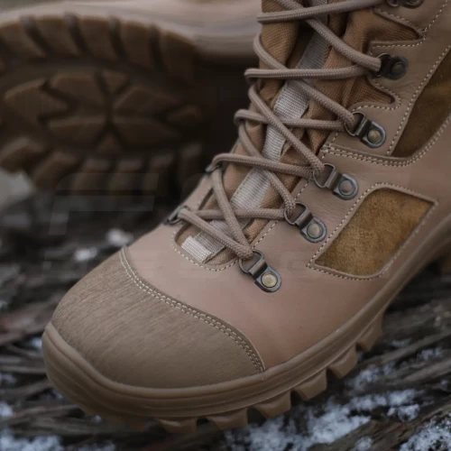 Берці тактичні зимові Stalker шкіра Crazy Horse на цигейці койот 39 39