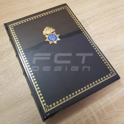 Блокнот щоденник НГУ преміум А4 21х29,7 см 21х29,7 см