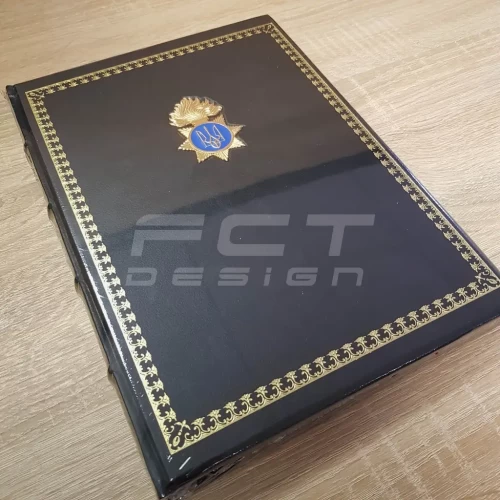 Блокнот щоденник НГУ преміум А4 21х29,7 см 21х29,7 см