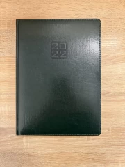 Блокнот щоденник А4 зелений датований на 2022 рік