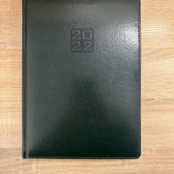 Блокнот щоденник А4 зелений датований на 2022 рік