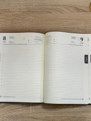 Блокнот щоденник А4 зелений датований на 2022 рік