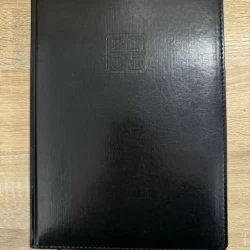 Блокнот щоденник А4 чорний датований на 2022 рік