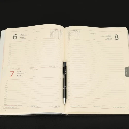 Блокнот щоденник Поліція А4 з тисненням датований 21х29,7 см 21х29,7 см