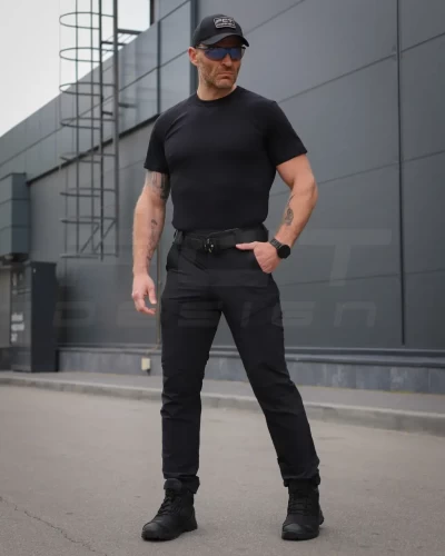 Футболка чорна 44 44