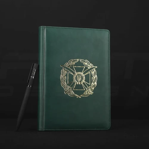 Блокнот щоденник ЗСУ хакі А5 з тисненням золото 14,8 х21 см 14,8 х21 см