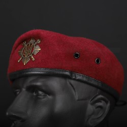 Берет Малиновый Отдельного Полка Президента в сборе