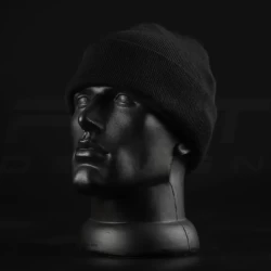 Шапка спорт черная вязаная