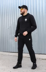 Спортивний костюм чорний тринитка з нанесенням Череп Панішер