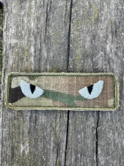 Шеврон/патч вишитий очі кота мультикам