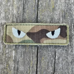 Шеврон/патч вишитий очі кота мультикам