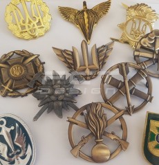 Беретний знак кокарда Гірської піхоти Едельвейс метал