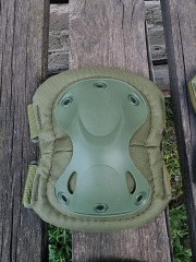 Комплект налокітників та наколінників тактичних Хакі