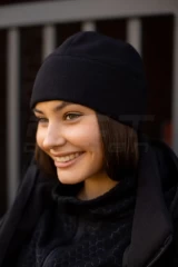 Шапка жіноча флісова Чорна