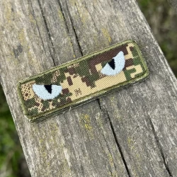 Шеврон/патч вишитий очі кота хижак піксель G-0822