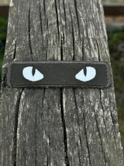 Шеврон/патч вишитий очі кота хакі