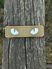 Шеврон/патч вишитий очі кота койот