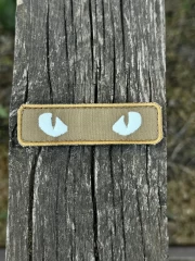 Шеврон/патч вишитий очі кота койот