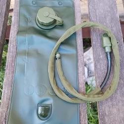 Питьевая система Гидратор воды хаки